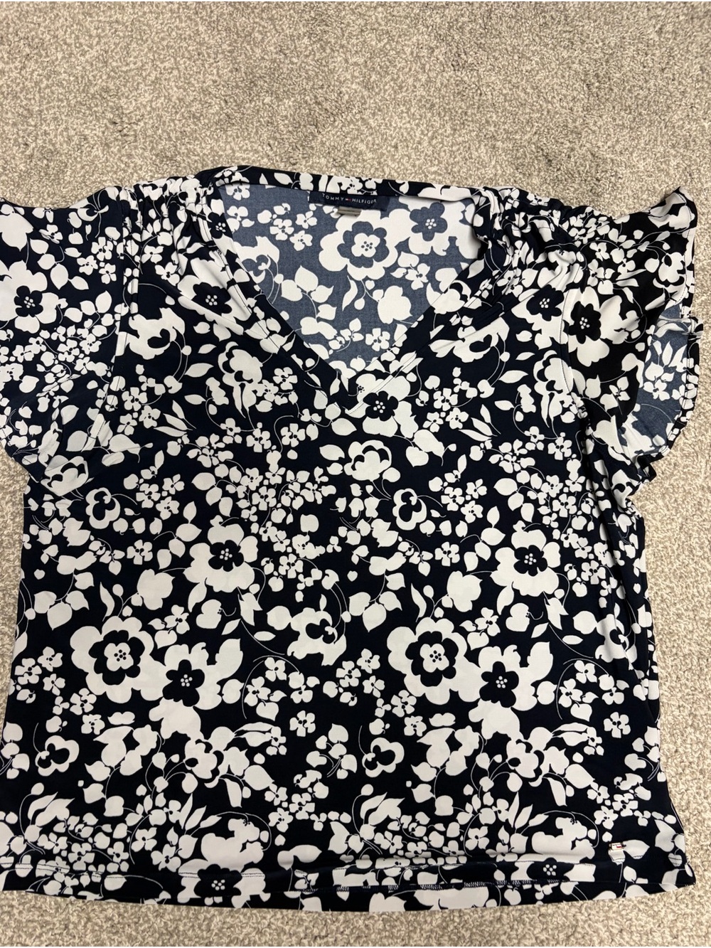 Tommy Hilfiger Black & White Floral V-Neck Women's Top